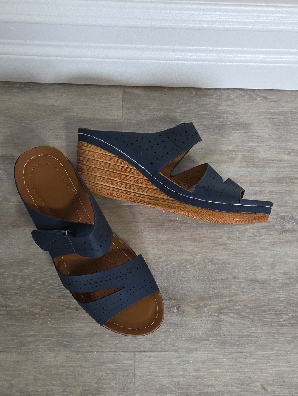NWOT SZ 38 Navy Wedge Sandals - Women's Comfortable Slip-On